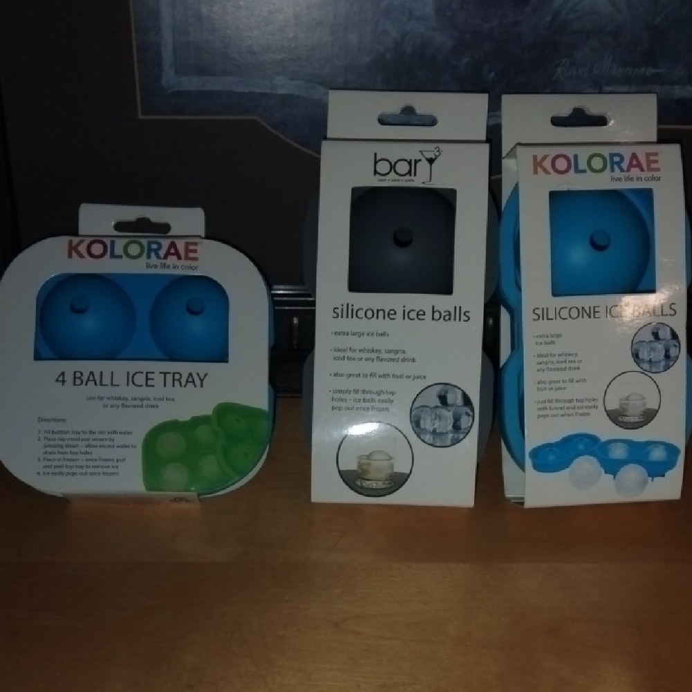 Kolorae Silicone Ice Ball Trays